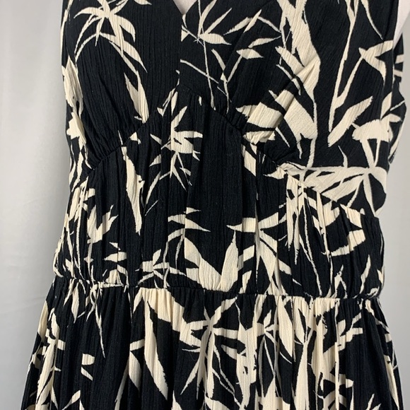 Express Black Maxi Dress with White Palm Print- NWT_-S - Picture 5 of 16